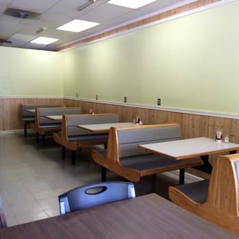 S K Pizza & Subs - empty dining area - Pizza Near Me - Crownsville, Maryland S K Pizza & Subs - empty dining area - Pizza Near Me - Crownsville, Maryland