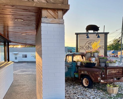 Shack in the Back BBQ by null