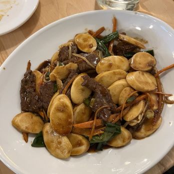 Gingerootz Asian Grille - Beef Nian Gao (Rice Cake) - Asian Fusion Near Me - Appleton, Wisconsin