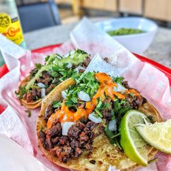 Taco Azteca - Tacos de Asada