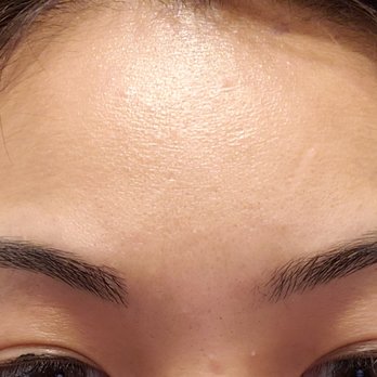 Perfect Eyebrows Salon - You can see clearly that one side is much shorter in the front - Threading Services Near Me - Brooklyn, New York Perfect Eyebrows Salon - You can see clearly that one side is much shorter in the front - Threading Services Near Me - Brooklyn, New York