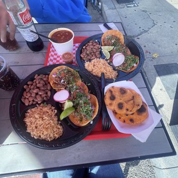 Amigos Birria Tacos - Taco Plate - Food Trucks Near Me - Venice Beach, California