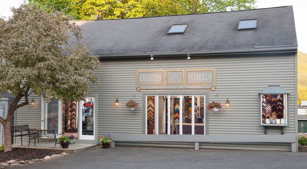 FRAMES ON WHEELS Updated September 2024 84 Railroad St, Great