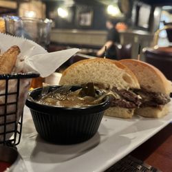 Lebanon Pub - French onion burger