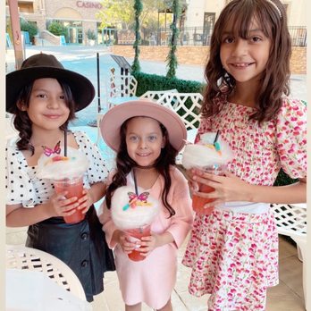 Mrs Coco - Outdoor patio - Cafes Near Me - Henderson, Nevada
