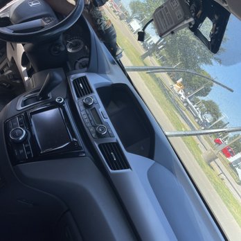 Saber Auto Glass - My windshield was broken and got it fixed - Auto Glass Services Near Me - Fort Worth, Texas Saber Auto Glass - My windshield was broken and got it fixed - Auto Glass Services Near Me - Fort Worth, Texas