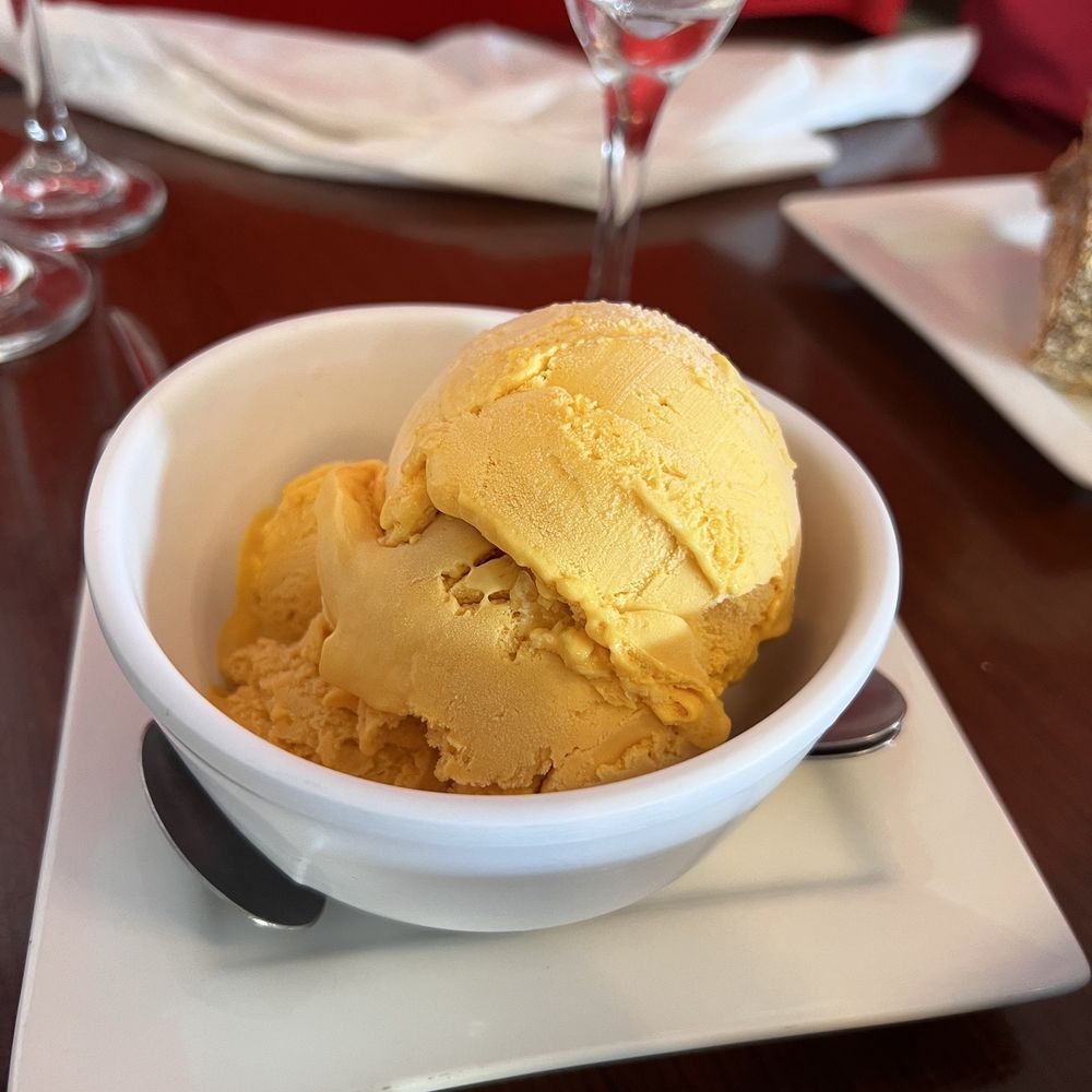 Viva Chile Lindo - Torta Merengue Lucuma - Latin American Near Me - Hollywood, Florida Viva Chile Lindo - Torta Merengue Lucuma - Latin American Near Me - Hollywood, Florida