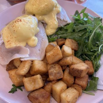 Keik Restaurant - Turkey eggs Benedict - Cafes Near Me - Pembroke Pines, Florida