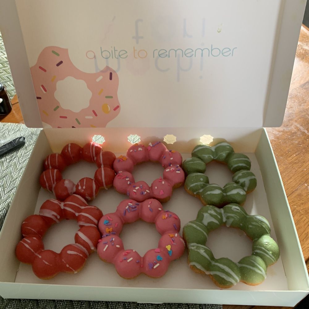 Passion fruit, Strawberry, and Matcha (6 Mochi-Donuts) Passion fruit, Strawberry, and Matcha (6 Mochi-Donuts)