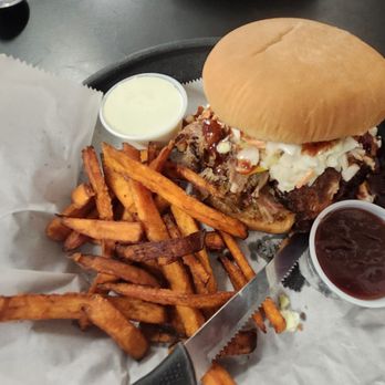 Razorback Ribs - Chopped Brisket Sandwich. - Barbeque Near Me - Yellville, Arkansas Razorback Ribs - Chopped Brisket Sandwich. - Barbeque Near Me - Yellville, Arkansas