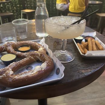 Barstool Scottsdale - Pretzel, giant margarita, and mozzarella sticks - Sports Bars Near Me - Scottsdale, Arizona