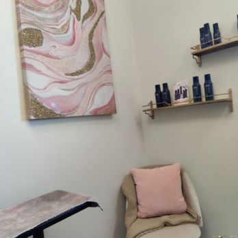 Bria Nicole Beauty - Lounge Area - Blow Dry/Out Services Near Me - Glen Allen, Virginia