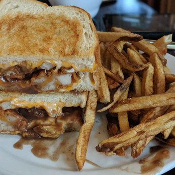 Victoria's Tavern - #gc365 Chicken Bite Poutine Mac and cheese - Pubs Near Me - Regina, Saskatchewan