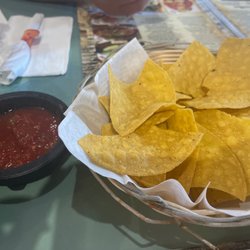 La Cocina Mexicana - Chips & salsa time