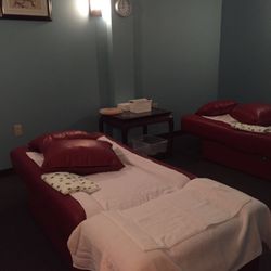 H Foot Massage