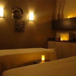 Hand & Stone Massage and Facial Spa