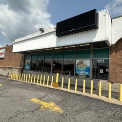 Community Supermarket - Exterior