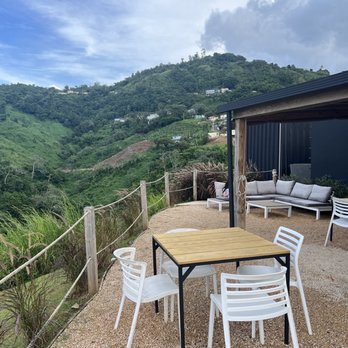 Calichi Gastrobar - View - Gastropubs Near Me - Naranjito, Puerto Rico