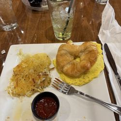 Raven's Glenn Winery & Restaurant - Breakfast sandwich. Scrambled eggs, sausage, cheddar cheese, hashbrowns, ketchup.