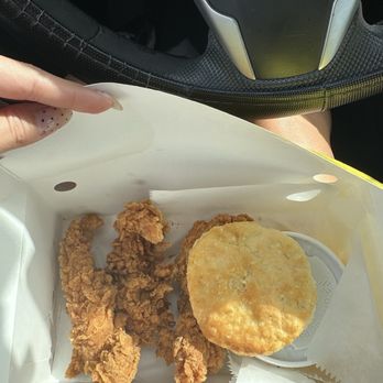 Bojangles - Chicken Wings Near Me - Tomball, Texas
