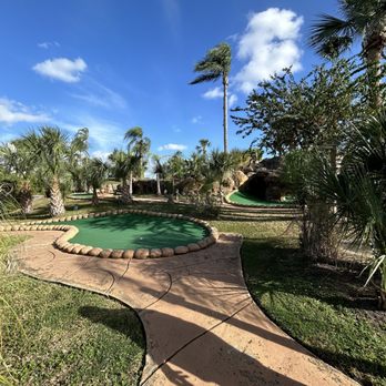 Lost Caverns Adventure Golf - Mini Golf Near Me - Orlando, Florida