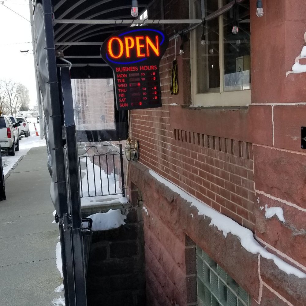 Cafe Rose - Entrance - American Near Me - Edgewood, Iowa