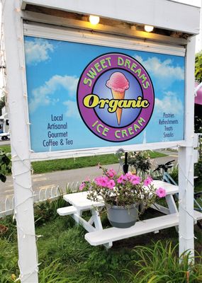 Sweet Dreams Organic Ice Cream by null