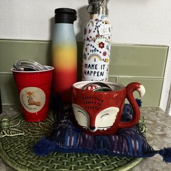 Burlap & Lace - Make it Happen!!! Darling water canteen!