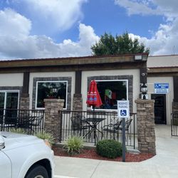 Mi Rancho - Outside