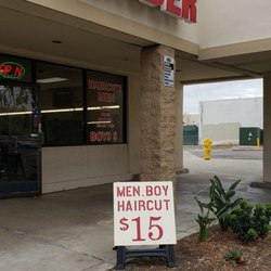 Escondido Barber Shop - Front of building