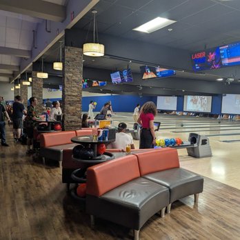 SuperPlay - Bowling alleys, all in working order and very clean. - Laser Tag Near Me - Beaverton, Oregon SuperPlay - Bowling alleys, all in working order and very clean. - Laser Tag Near Me - Beaverton, Oregon