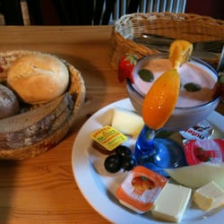 Kiezkantine - Süsses Frühstück für 3,-€