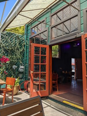 Atlas Cafe by null
