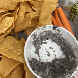 Buckets Margarita Bar & Cantina - Black bean hummus