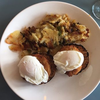 Skylark Diner - Maryland Benedict - Diners Near Me - Edison, New Jersey Skylark Diner - Maryland Benedict - Diners Near Me - Edison, New Jersey