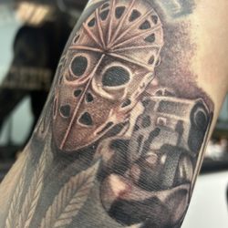 Quiet Storm Tattoo and Piercings