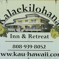 Kalaekilohana Inn and Retreat - The sign on the front porch.