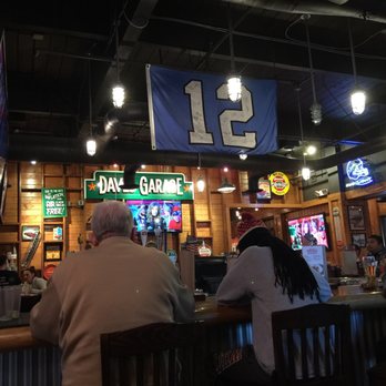 Famous Dave's Bar-B-Que - Bar - Barbeque Near Me - Tukwila, Washington Famous Dave's Bar-B-Que - Bar - Barbeque Near Me - Tukwila, Washington