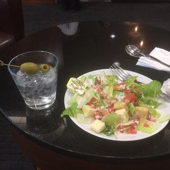 United Club - Salad and a drink - Airport Lounges Near Me - Dulles, Virginia United Club - Salad and a drink - Airport Lounges Near Me - Dulles, Virginia