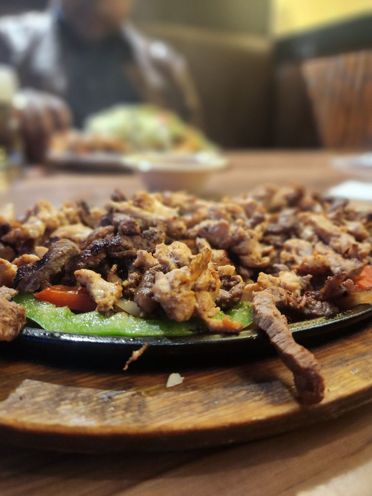 La Salsa Restaurant