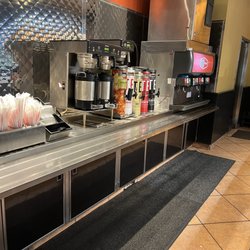 Jason's Deli - Drink area - I liked all the tea options!
