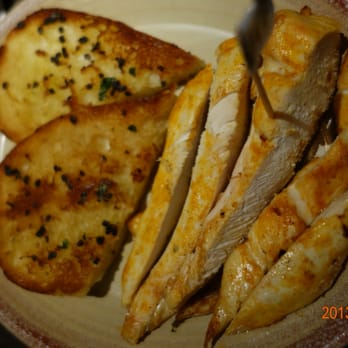 Nando's Peri-Peri - Grilled chicken breast with garlic bread - Portuguese Near Me - Gainesville, Virginia