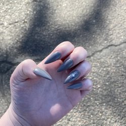 Gloss Nail Studio