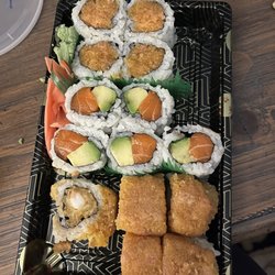 Fujiyama - "Tokyo" (bottom) tempura, spicy tuna; salmon, avocado (middle); spicy tuna (top)