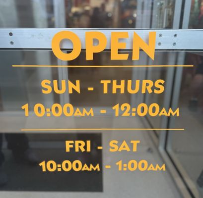 Dave's Hot Chicken by null