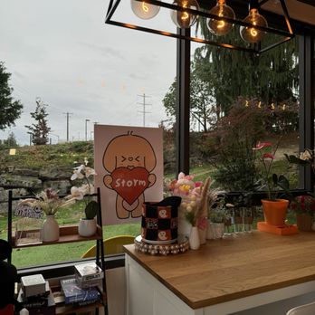 HoneyMe Bakery & Tea - Bakeries Near Me - Bellevue, Washington