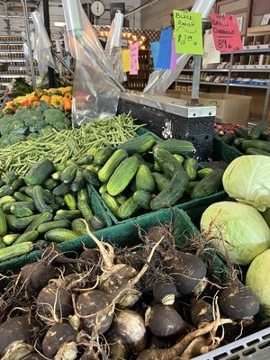 Georgia's Farmer's Market by null