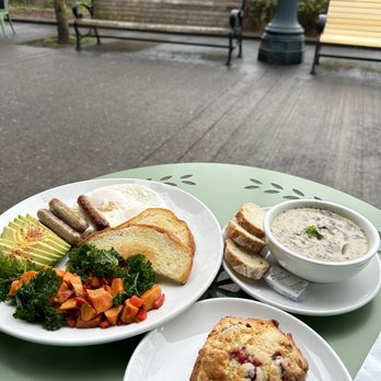 Little River Cafe - Brunch over relaxing view of PDX south waterfront - Breakfast & Brunch Near Me - Portland, Oregon Little River Cafe - Brunch over relaxing view of PDX south waterfront - Breakfast & Brunch Near Me - Portland, Oregon
