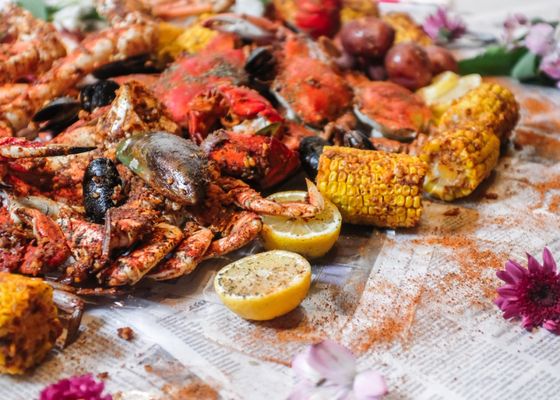Mr. & Mrs. Crab Juicy Seafood & Bar by null
