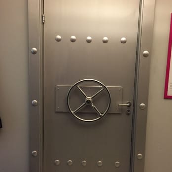 Quezzle - Escape Games Near Me - Stockholm, Alberta